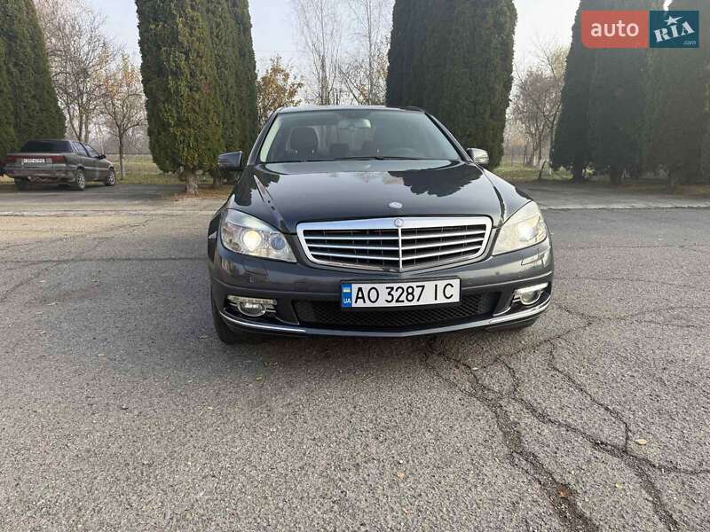 Седан Mercedes-Benz C-Class 2009 в Сокирнице фото 4 Седан Mercedes-Benz C-Class 2009 в Сокирнице