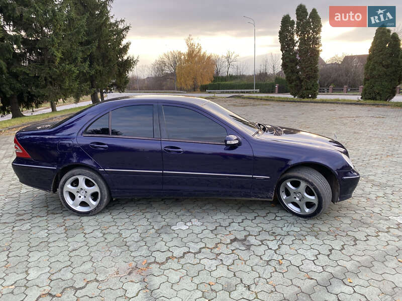 Седан Mercedes-Benz C-Class 2001 в Дубно фото 2 Седан Mercedes-Benz C-Class 2001 в Дубно