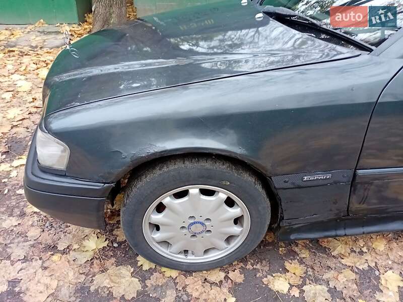 Седан Mercedes-Benz C-Class 1993 в Одессе