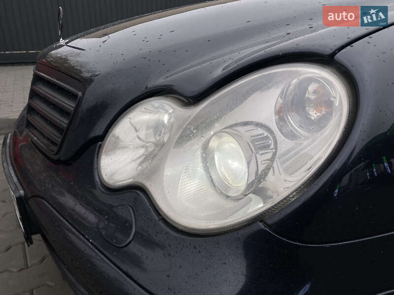 Седан Mercedes-Benz C-Class 2007 в Дніпрі