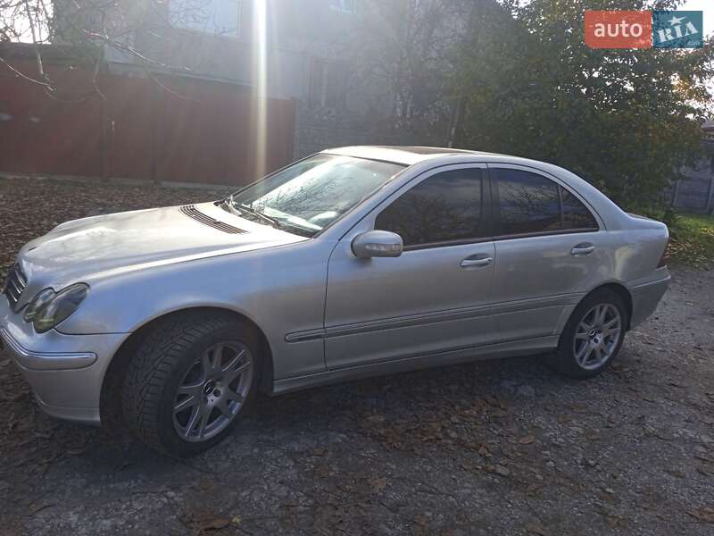 Седан Mercedes-Benz C-Class 2001 в Каменском
