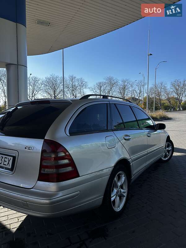 Універсал Mercedes-Benz C-Class 2002 в Заліщиках фото 4 Універсал Mercedes-Benz C-Class 2002 в Заліщиках