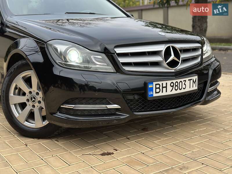 Седан Mercedes-Benz C-Class 2013 в Одесі фото 4 Седан Mercedes-Benz C-Class 2013 в Одесі