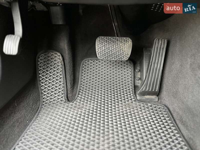 Седан Mercedes-Benz C-Class 2013 в Одесі фото 42 Седан Mercedes-Benz C-Class 2013 в Одесі