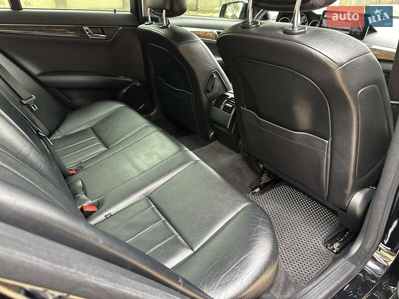 Седан Mercedes-Benz C-Class 2013 в Одесі фото 56 Седан Mercedes-Benz C-Class 2013 в Одесі