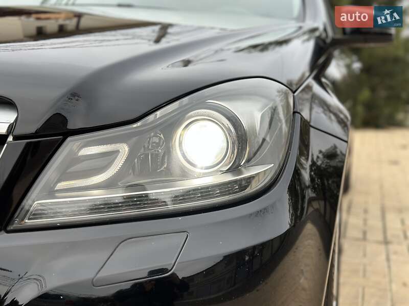 Седан Mercedes-Benz C-Class 2013 в Одесі фото 86 Седан Mercedes-Benz C-Class 2013 в Одесі