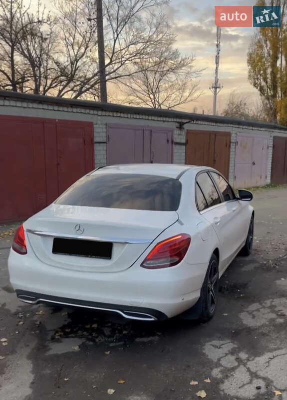 Седан Mercedes-Benz C-Class 2016 в Києві