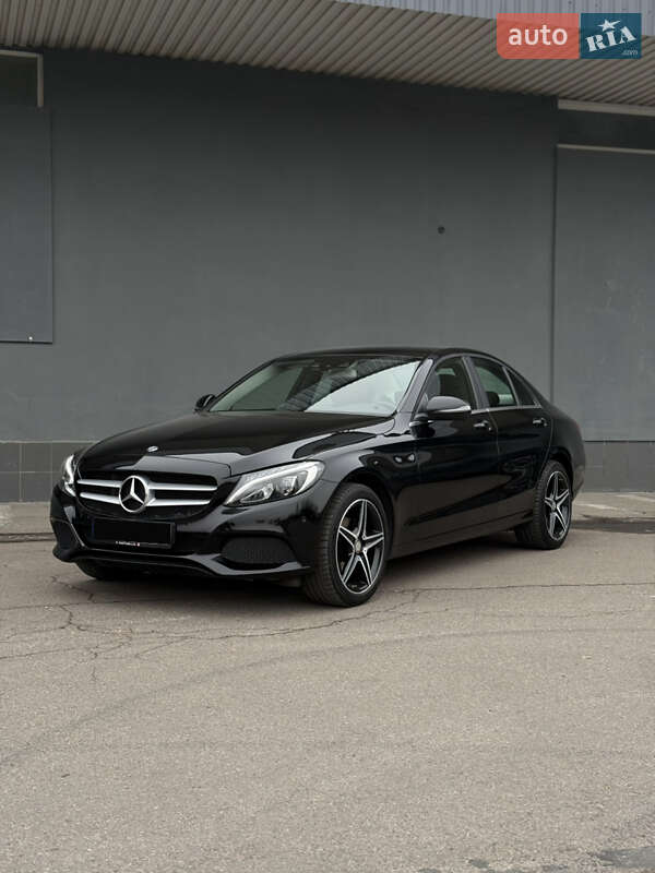 Седан Mercedes-Benz C-Class 2018 в Львові