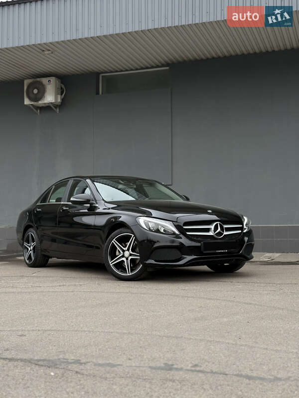 Седан Mercedes-Benz C-Class 2018 в Львові