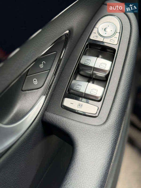 Седан Mercedes-Benz C-Class 2018 в Львові