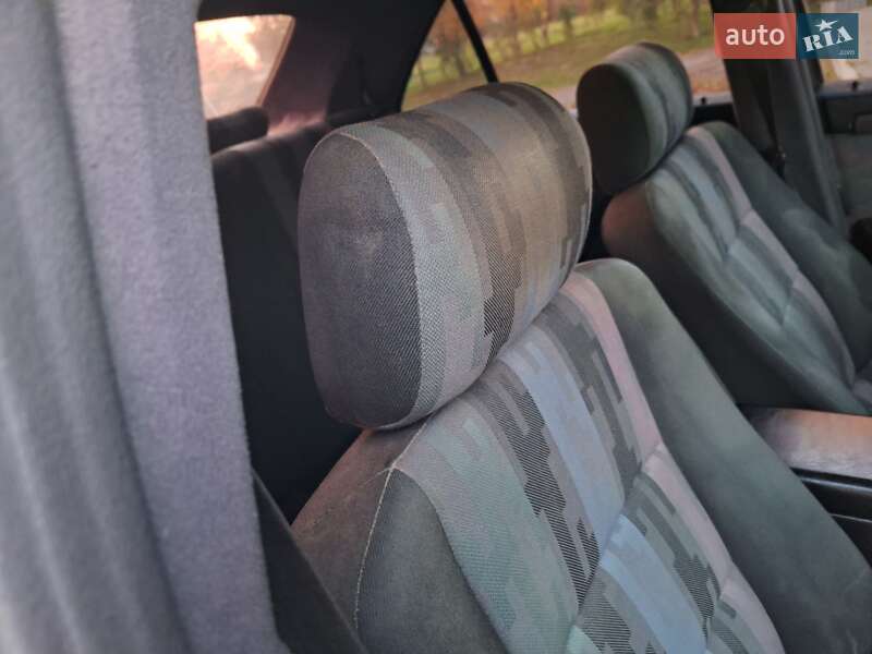 Седан Mercedes-Benz C-Class 1994 в Чернівцях фото 20 Седан Mercedes-Benz C-Class 1994 в Чернівцях