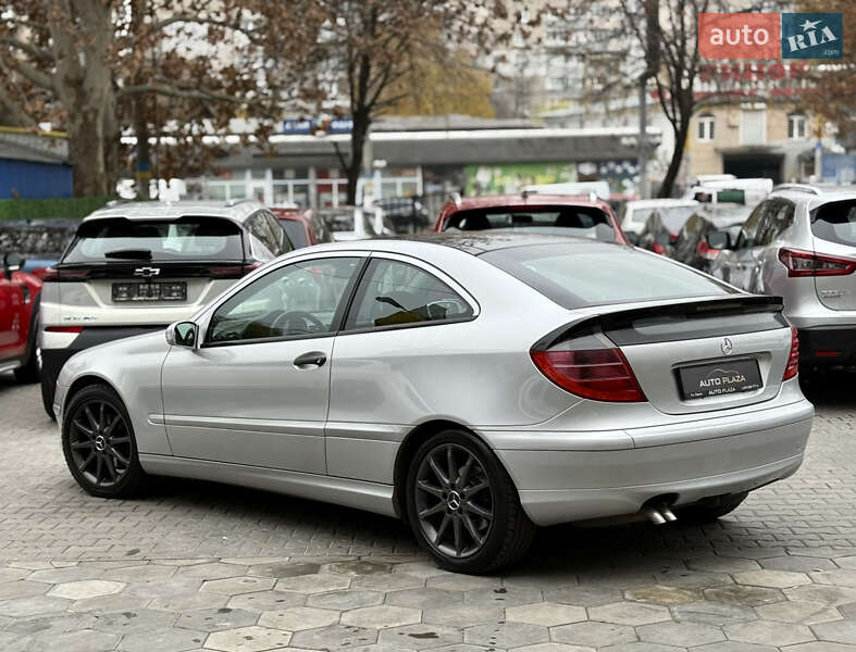 Купе Mercedes-Benz C-Class 2004 в Одесі фото 35 Купе Mercedes-Benz C-Class 2004 в Одесі