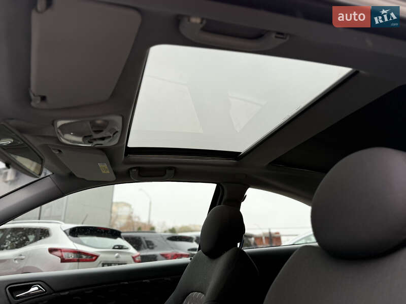 Купе Mercedes-Benz C-Class 2004 в Одесі фото 60 Купе Mercedes-Benz C-Class 2004 в Одесі