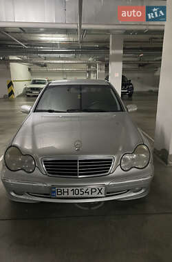 Седан Mercedes-Benz C-Class 2002 в Одессе