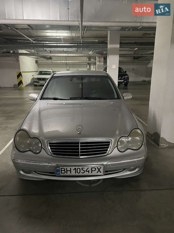 Mercedes-Benz C-Class 2002 Mercedes-Benz C-Class 2002