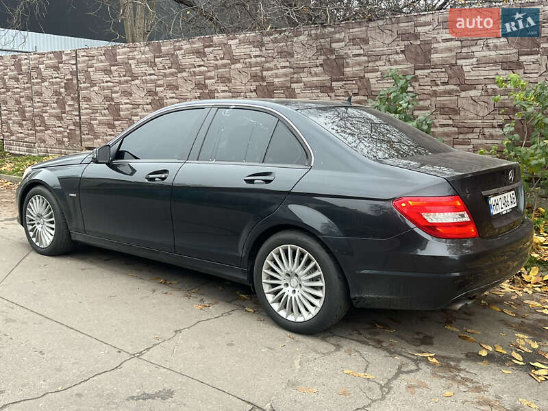 Седан Mercedes-Benz C-Class 2012 в Киеве фото 4 Седан Mercedes-Benz C-Class 2012 в Киеве