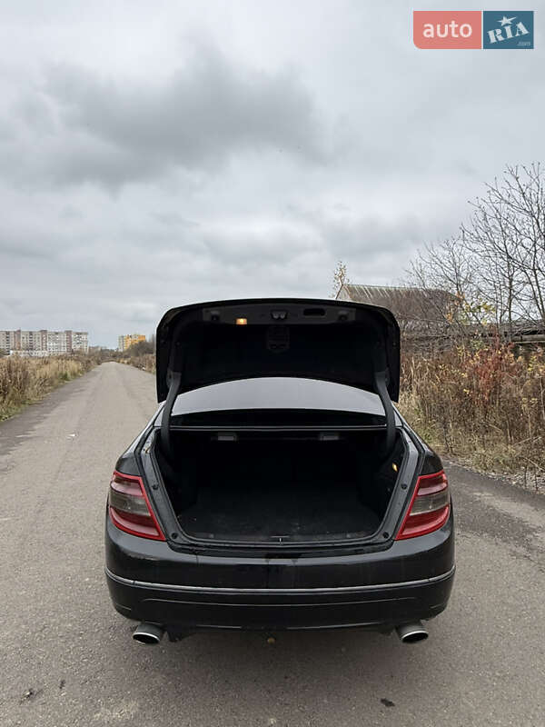 Седан Mercedes-Benz C-Class 2007 в Ровно