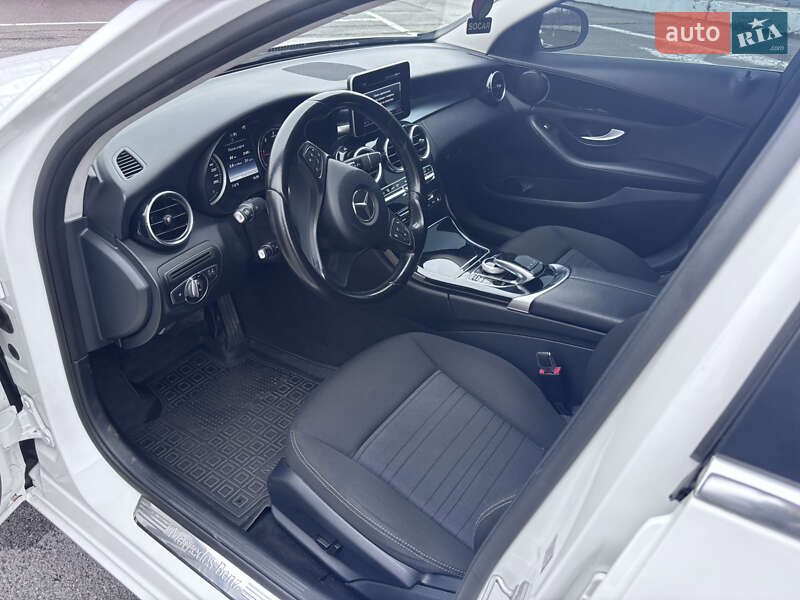 Седан Mercedes-Benz C-Class 2016 в Києві