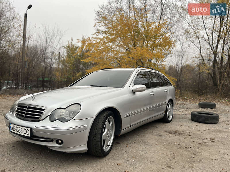 Універсал Mercedes-Benz C-Class 2002 в Дніпрі фото 5 Універсал Mercedes-Benz C-Class 2002 в Дніпрі