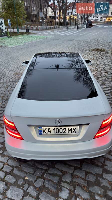 Седан Mercedes-Benz C-Class 2012 в Киеве фото 5 Седан Mercedes-Benz C-Class 2012 в Киеве