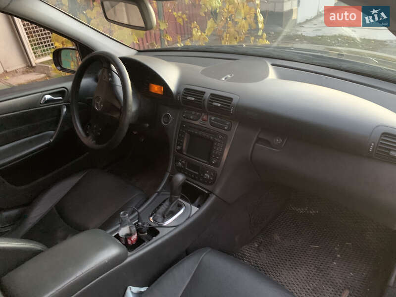Універсал Mercedes-Benz C-Class 2003 в Запоріжжі фото 7 Універсал Mercedes-Benz C-Class 2003 в Запоріжжі