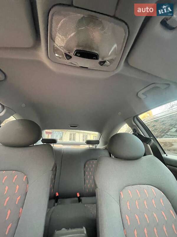 Купе Mercedes-Benz C-Class 2003 в Тернополі