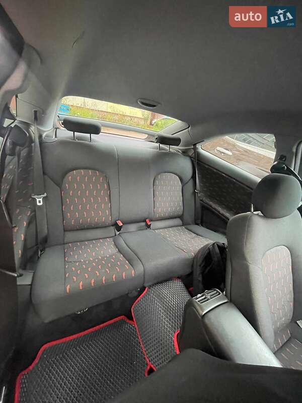 Купе Mercedes-Benz C-Class 2003 в Тернополі