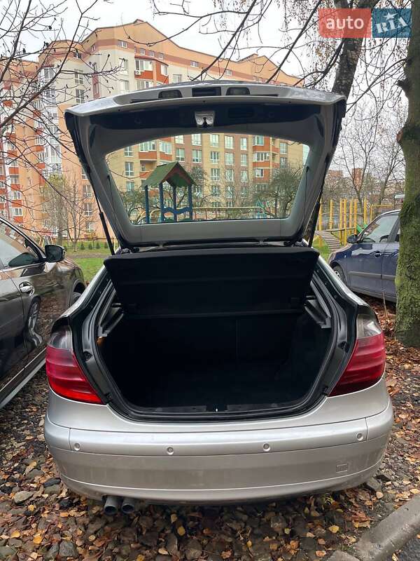 Купе Mercedes-Benz C-Class 2003 в Тернополі