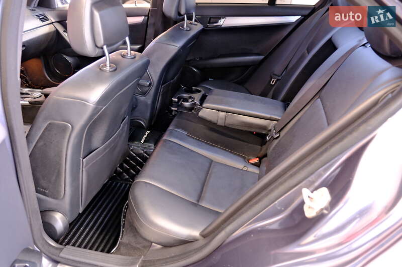 Седан Mercedes-Benz C-Class 2007 в Одесі