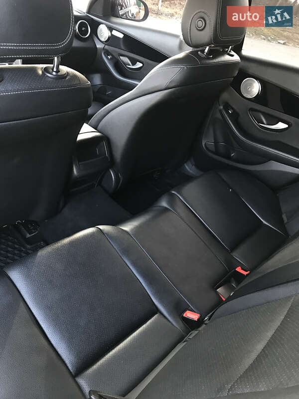 Універсал Mercedes-Benz C-Class 2016 в Тернополі