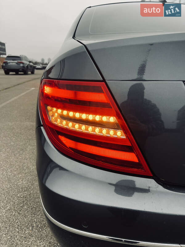 Седан Mercedes-Benz C-Class 2013 в Києві