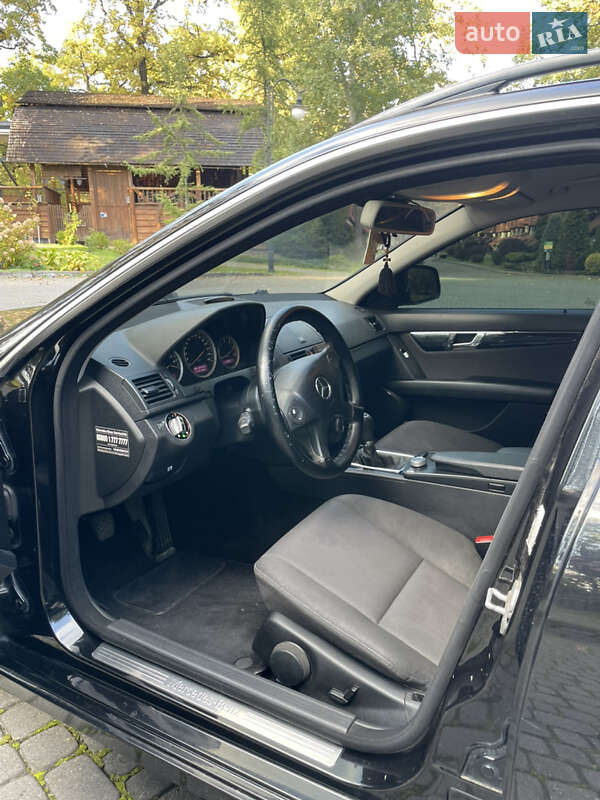 Універсал Mercedes-Benz C-Class 2008 в Львові