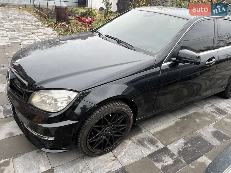 Седан Mercedes-Benz C-Class 2010 в Киеве фото 2 Седан Mercedes-Benz C-Class 2010 в Киеве