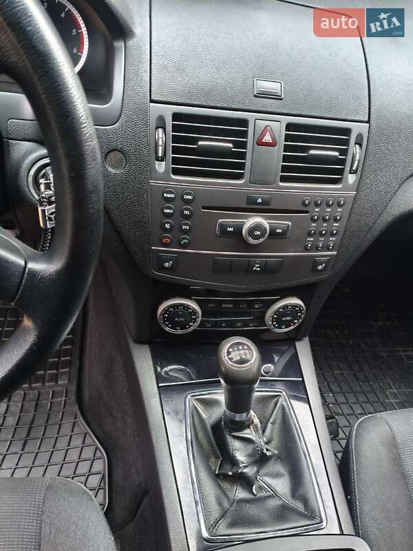 Универсал Mercedes-Benz C-Class 2010 в Копычинце фото 32 Универсал Mercedes-Benz C-Class 2010 в Копычинце