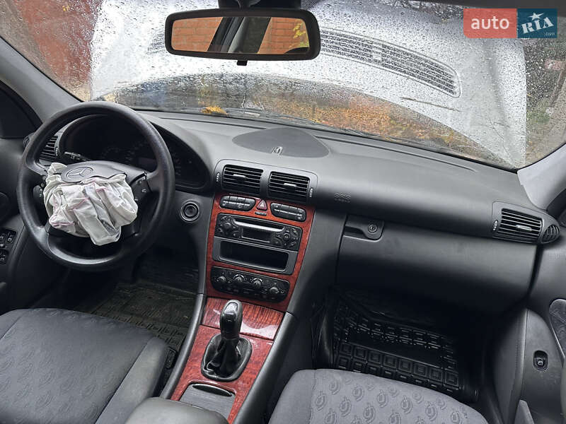Универсал Mercedes-Benz C-Class 2002 в Харькове фото 5 Универсал Mercedes-Benz C-Class 2002 в Харькове