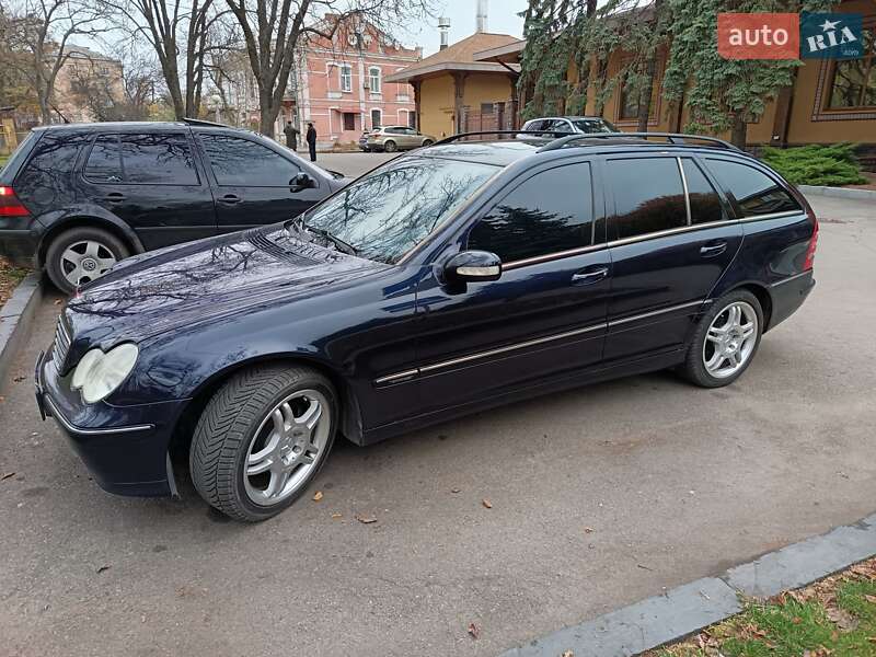 Универсал Mercedes-Benz C-Class 2003 в Миргороде фото 45 Универсал Mercedes-Benz C-Class 2003 в Миргороде