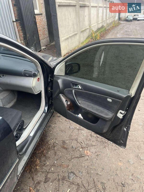 Седан Mercedes-Benz C-Class 2004 в Вінниці