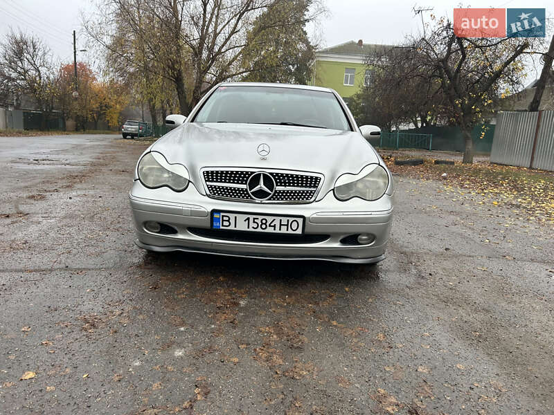 Седан Mercedes-Benz C-Class 2002 в Полтаве
