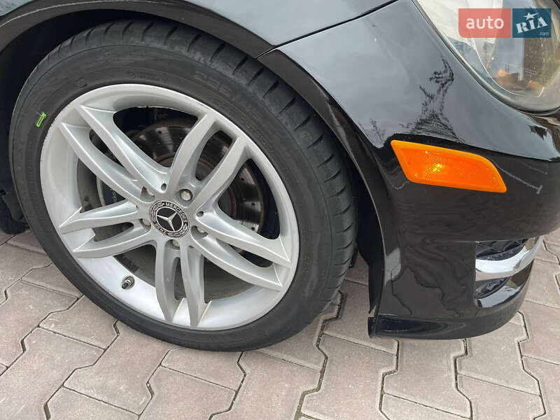 Седан Mercedes-Benz C-Class 2011 в Києві