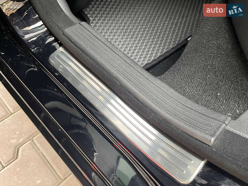 Седан Mercedes-Benz C-Class 2011 в Києві