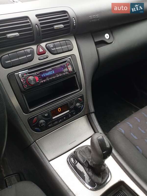 Купе Mercedes-Benz C-Class 2001 в Ужгороді фото 8 Купе Mercedes-Benz C-Class 2001 в Ужгороді