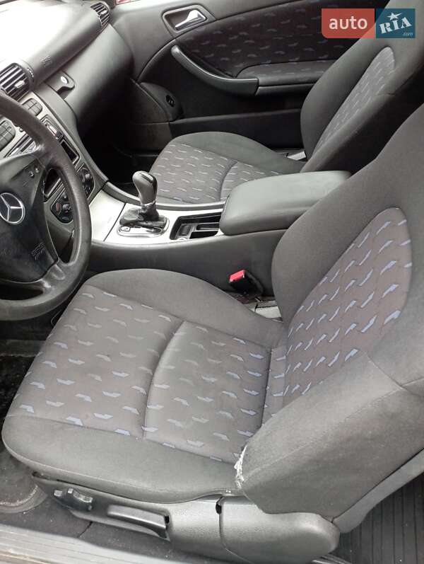 Купе Mercedes-Benz C-Class 2001 в Ужгороді фото 9 Купе Mercedes-Benz C-Class 2001 в Ужгороді