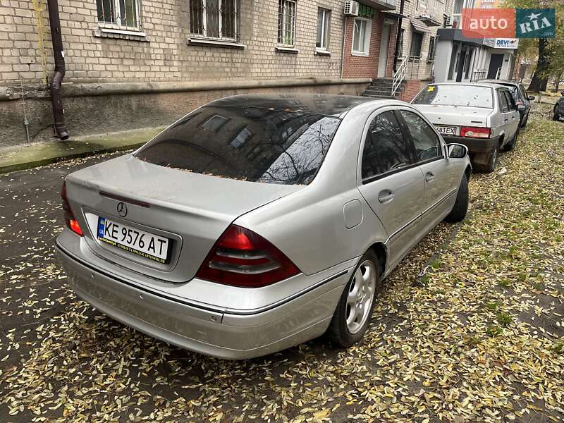 Седан Mercedes-Benz C-Class 2000 в Дніпрі фото 3 Седан Mercedes-Benz C-Class 2000 в Дніпрі