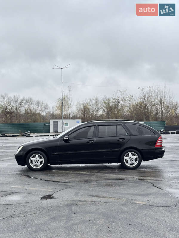Универсал Mercedes-Benz C-Class 2003 в Киеве