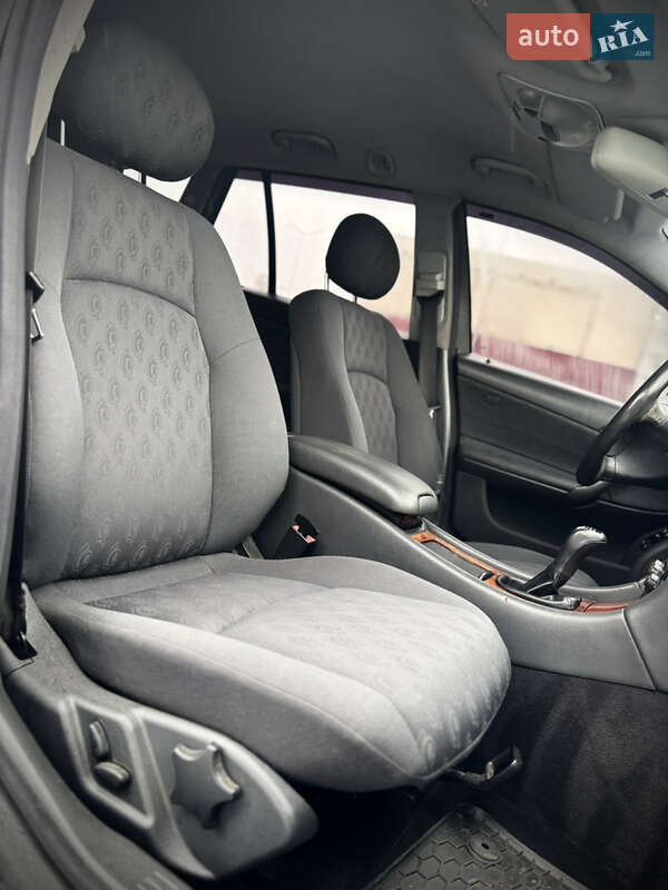 Универсал Mercedes-Benz C-Class 2003 в Киеве