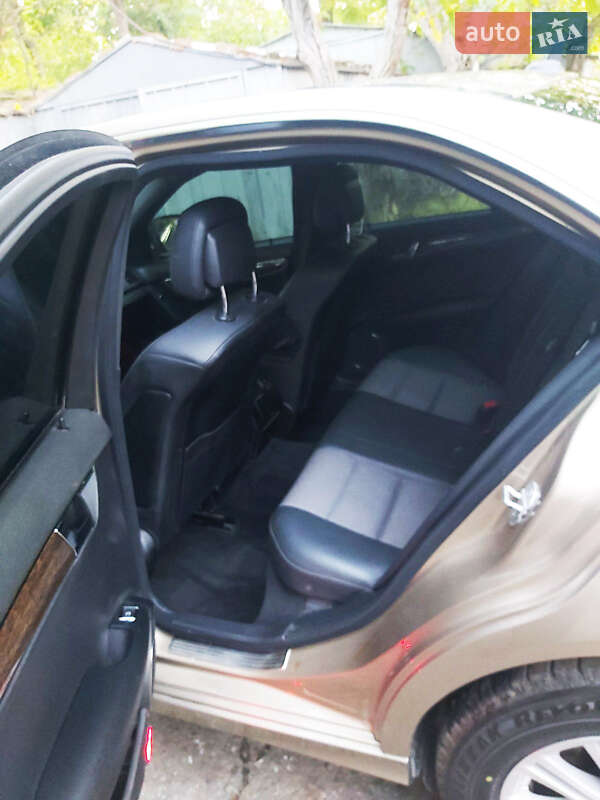 Седан Mercedes-Benz C-Class 2007 в Одесі