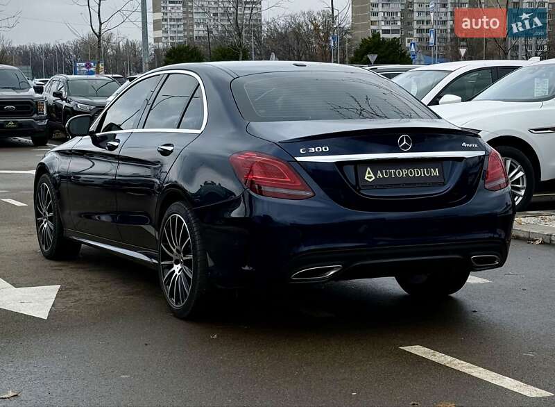 Седан Mercedes-Benz C-Class 2018 в Києві