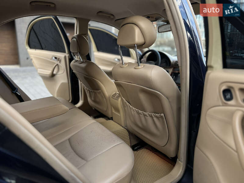 Седан Mercedes-Benz C-Class 2001 в Івано-Франківську фото 19 Седан Mercedes-Benz C-Class 2001 в Івано-Франківську