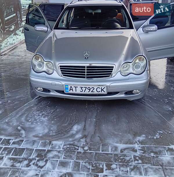 Універсал Mercedes-Benz C-Class 2004 в Рогатині фото 4 Універсал Mercedes-Benz C-Class 2004 в Рогатині
