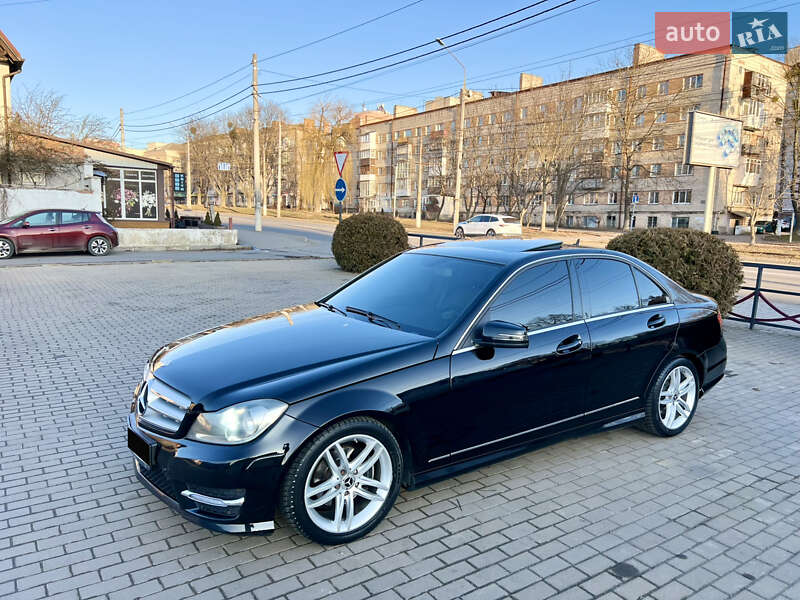 Седан Mercedes-Benz C-Class 2012 в Вінниці